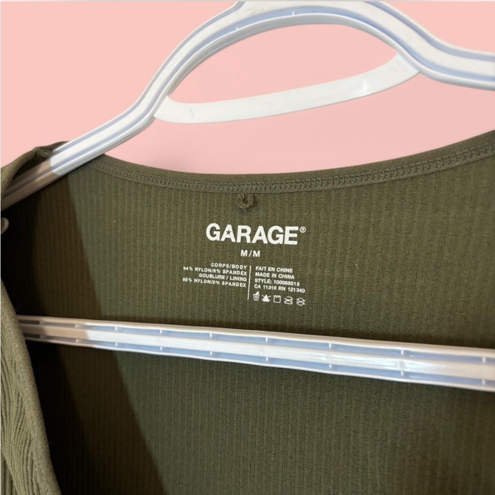 Garage Cropped V Neck Longsleeve - Picture 3 of 3